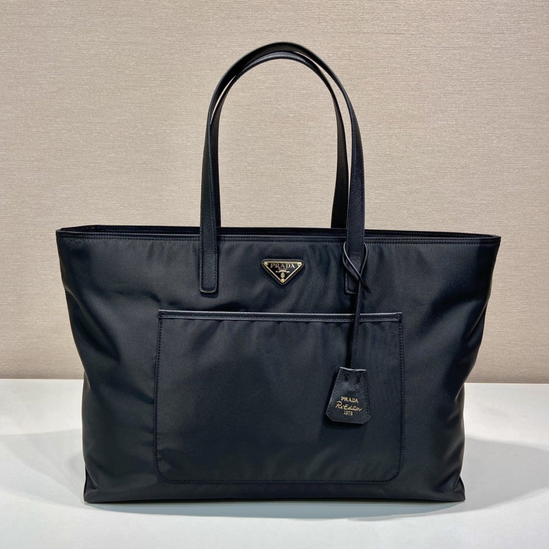 Pra*a tote bags